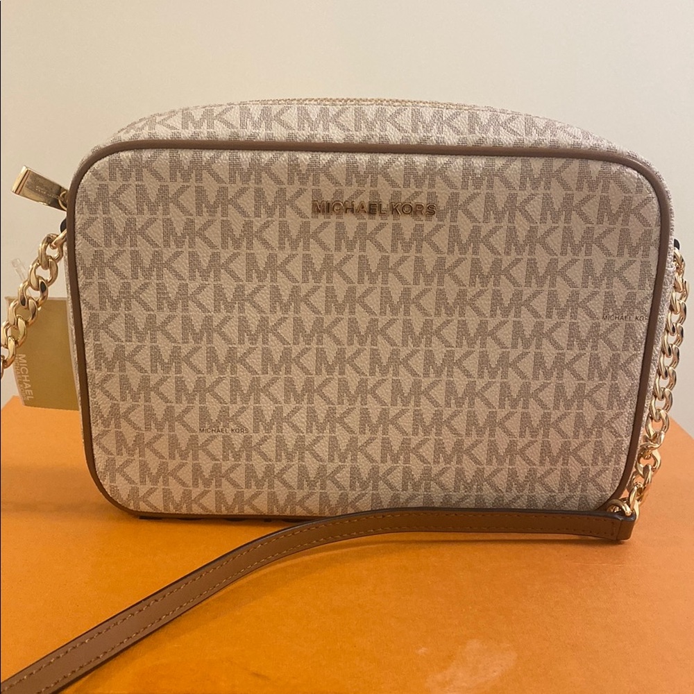 Michael Kors Cream and Gold Crossbody Bag